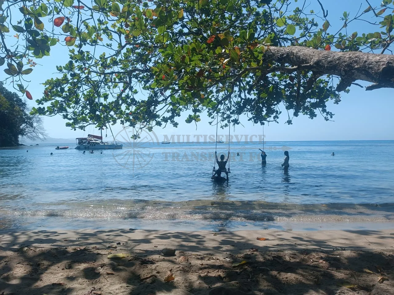Image of Venas Azules Beach Tour, Colón