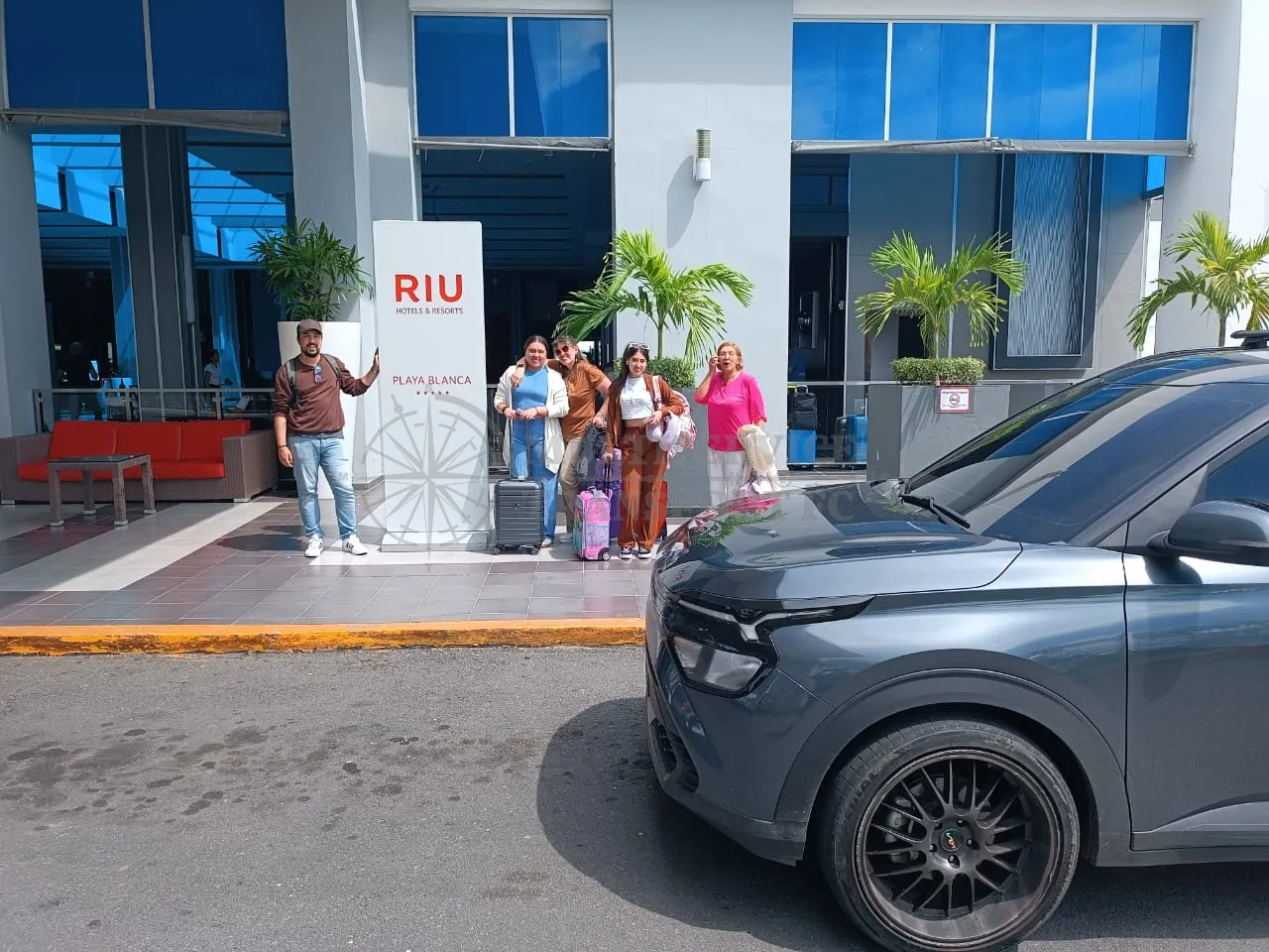 Image of Airport Transfers - Hotels & Resorts